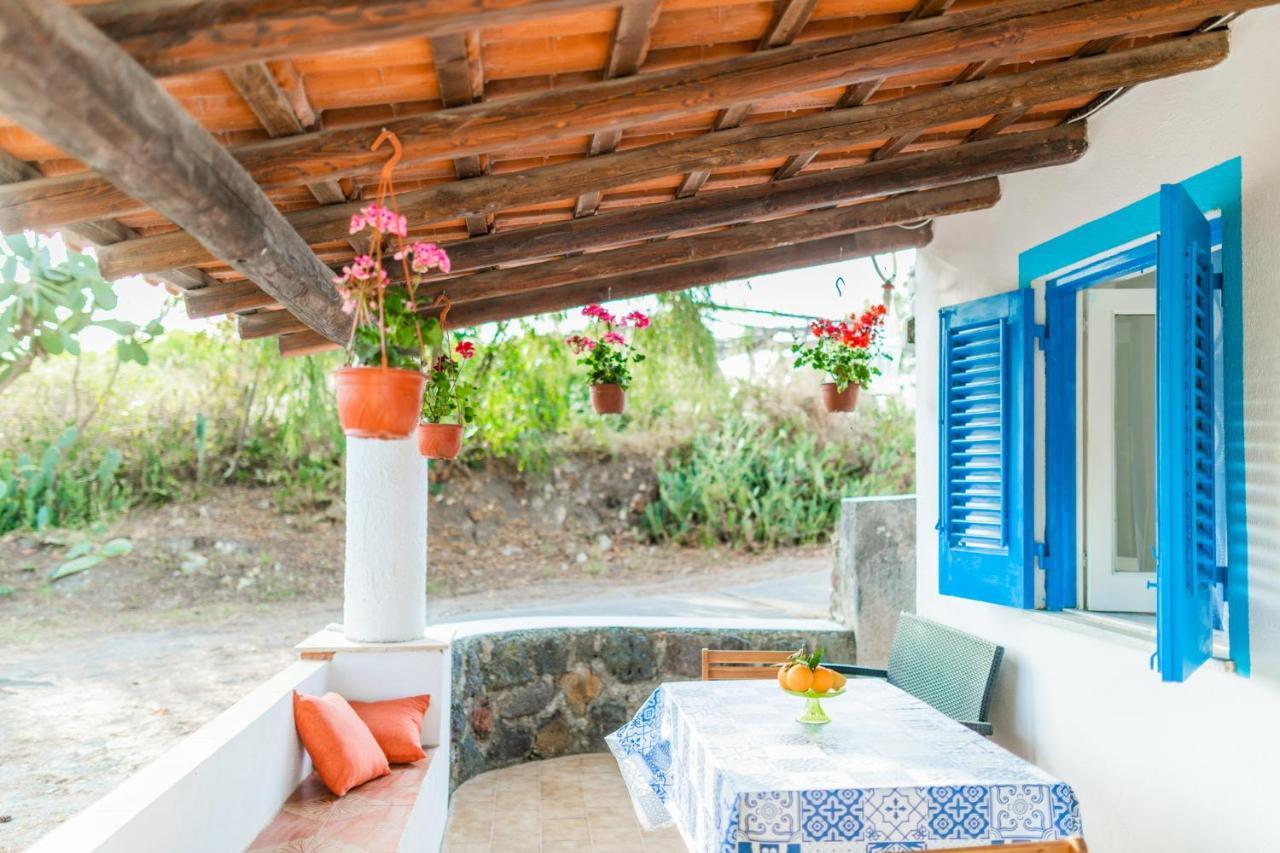 Holiday Eolie Village Đảo Vulcano Ngoại thất bức ảnh